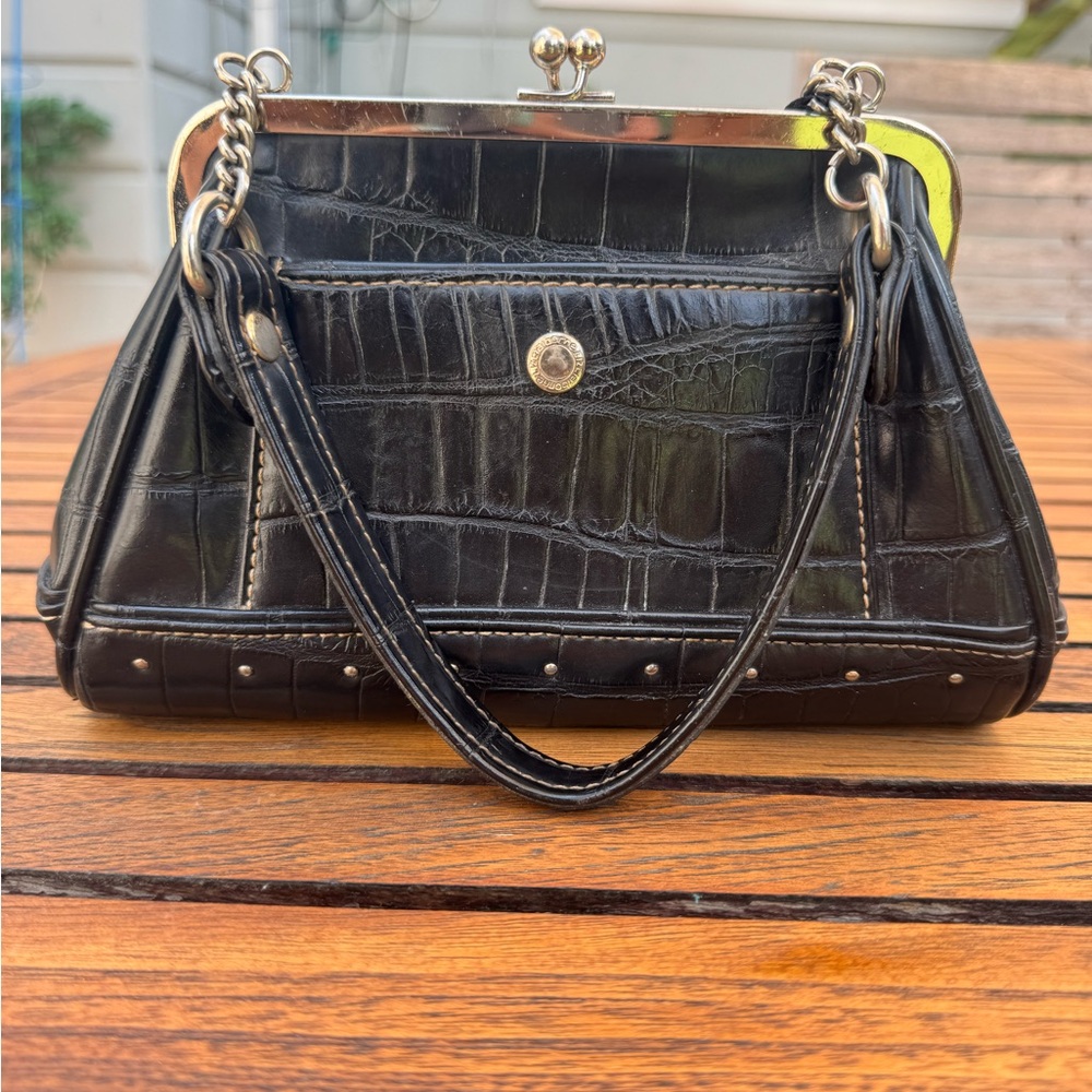 Elegant Black Croc-Embossed Women's Bag